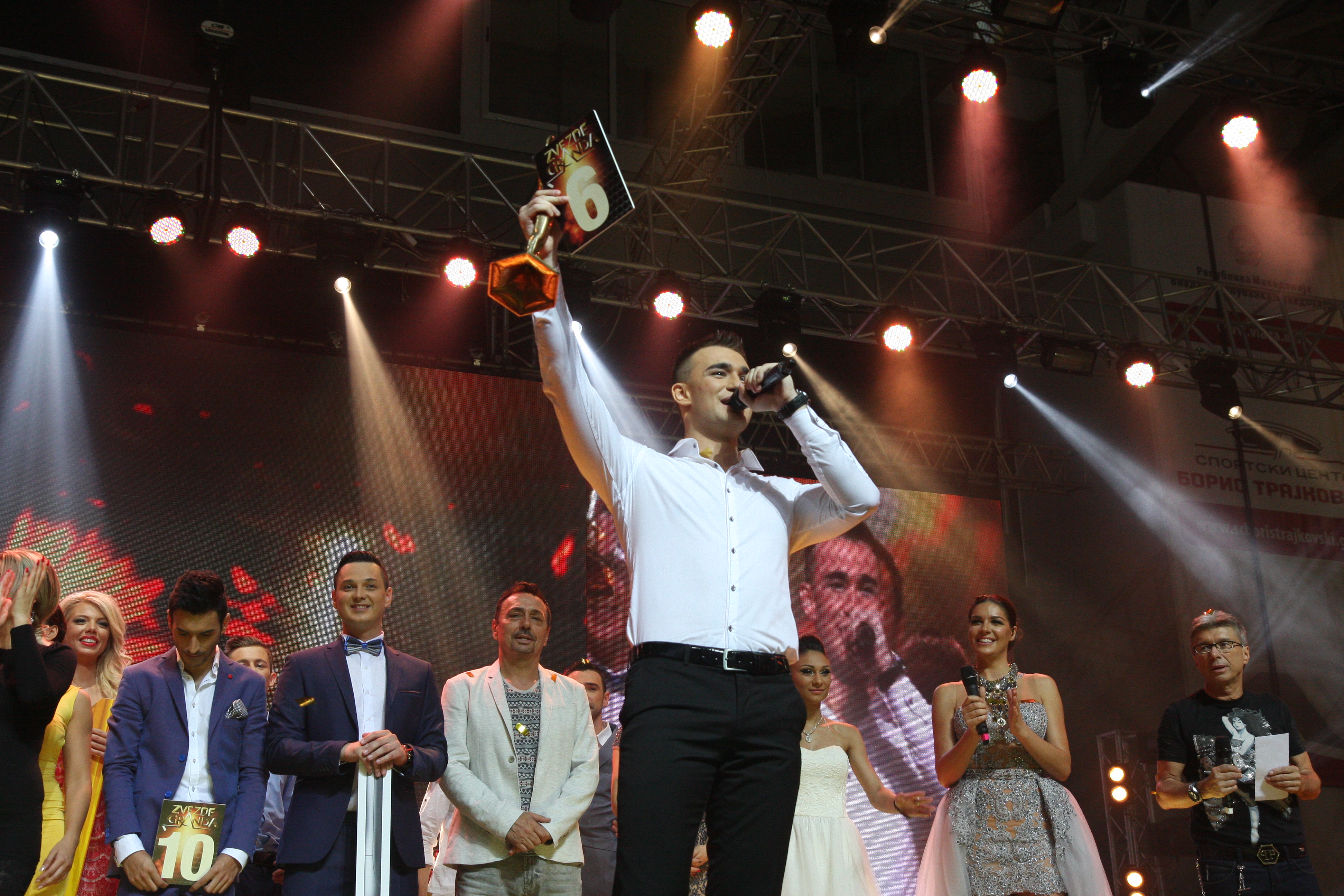 ZVEZDE GRANDA: Pobednik je Haris Berković (FOTO)